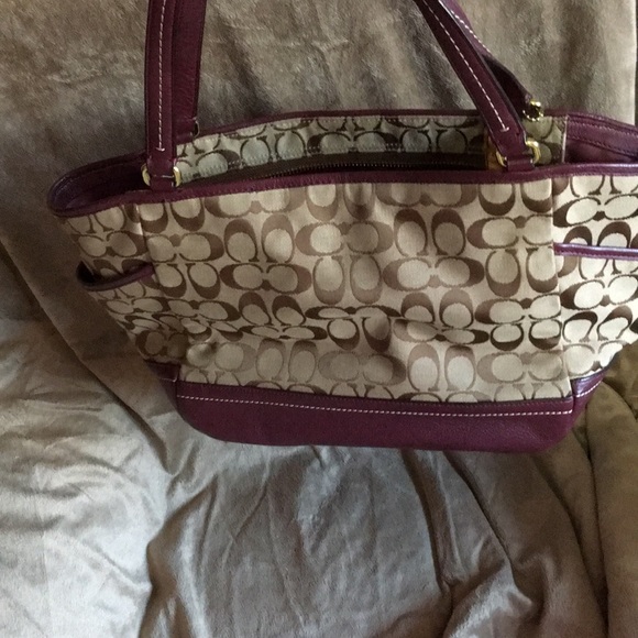 Coach purse - Picture 3 of 3
